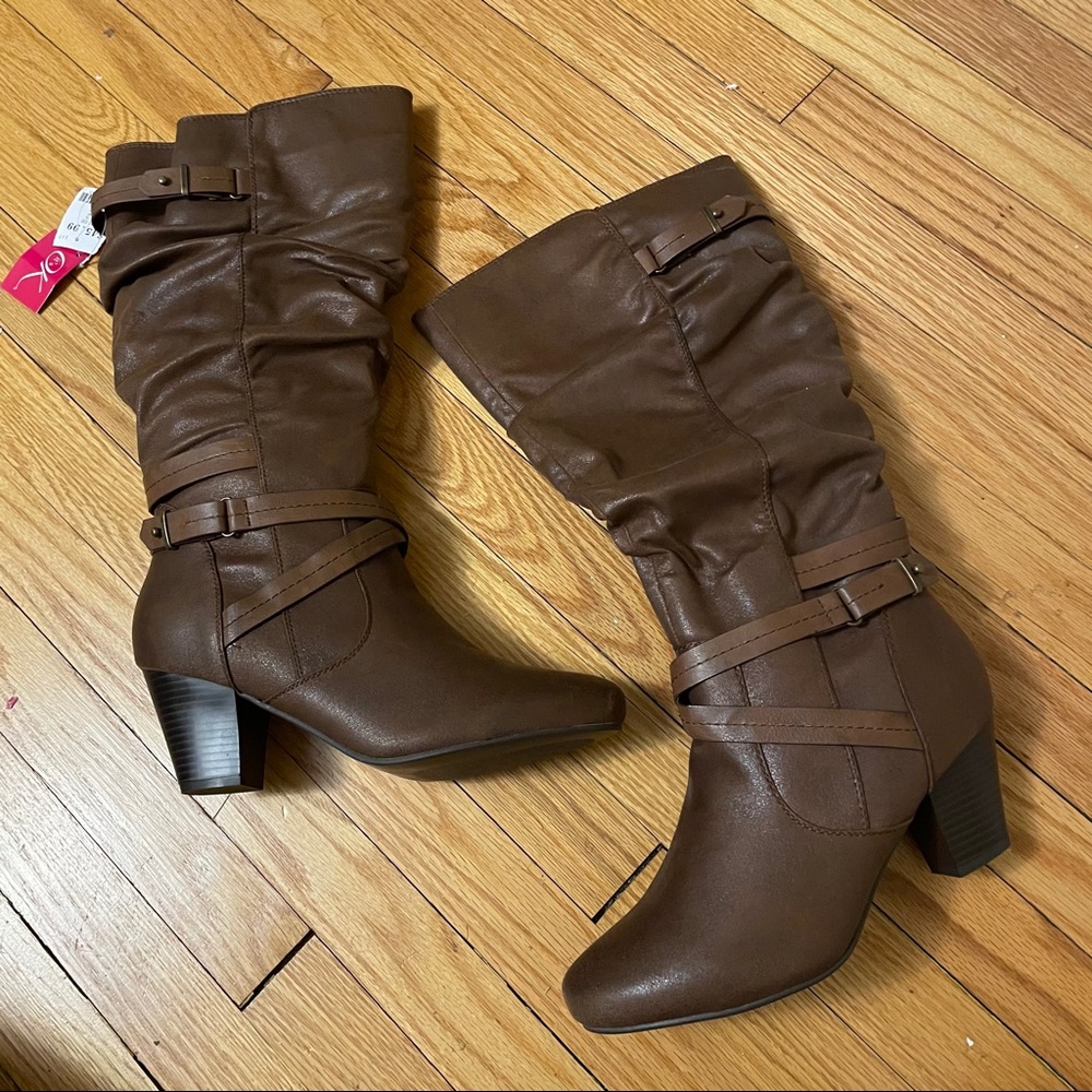 Zip up boots